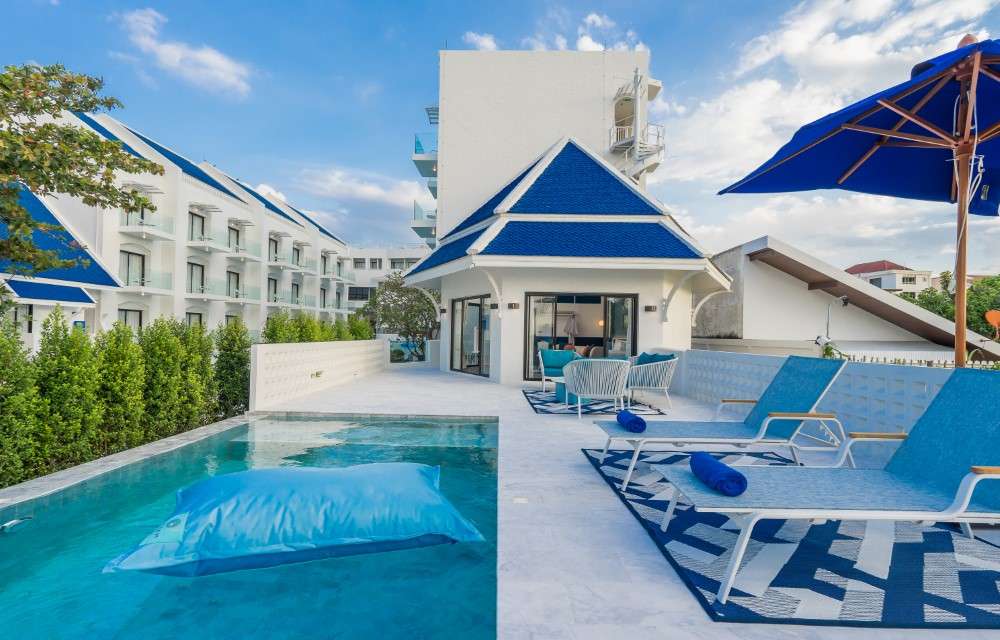 Hilton Palace